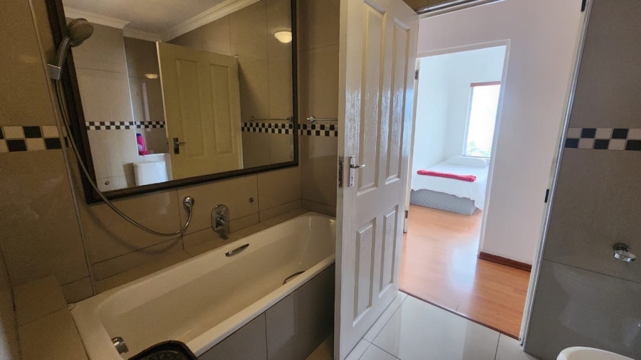 To Let 2 Bedroom Property for Rent in Strand North Western Cape